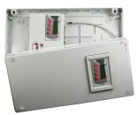 MS55D Datenlogger im IP54 Schutzgehäuse mit angeschlossener Klemme am Deckel